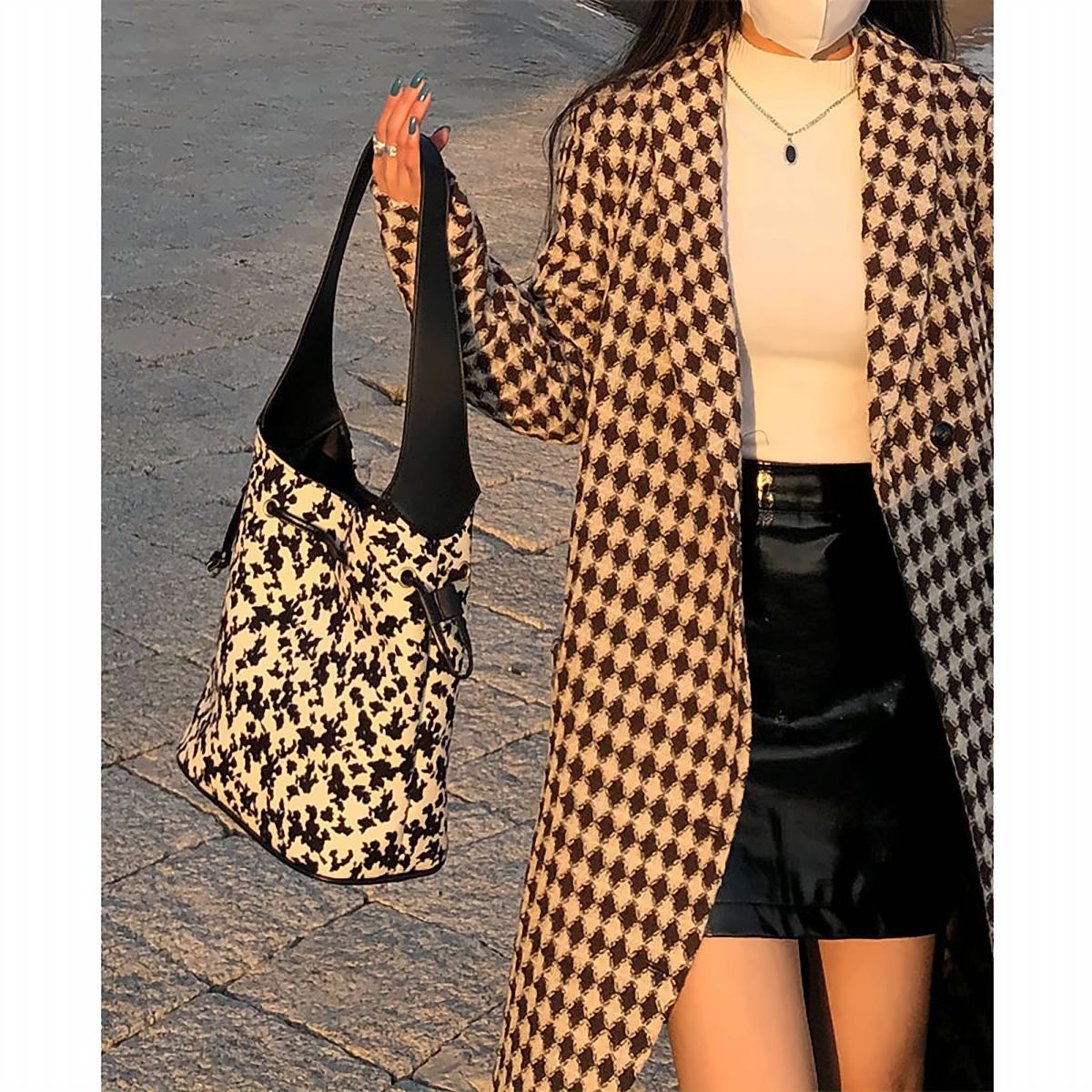 Bloom Floral Bucket Shoulder Bag – view 4