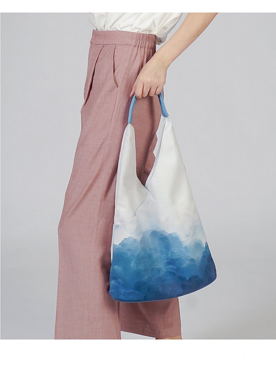 Wren Artistic Print Shoulder Bag – view 2