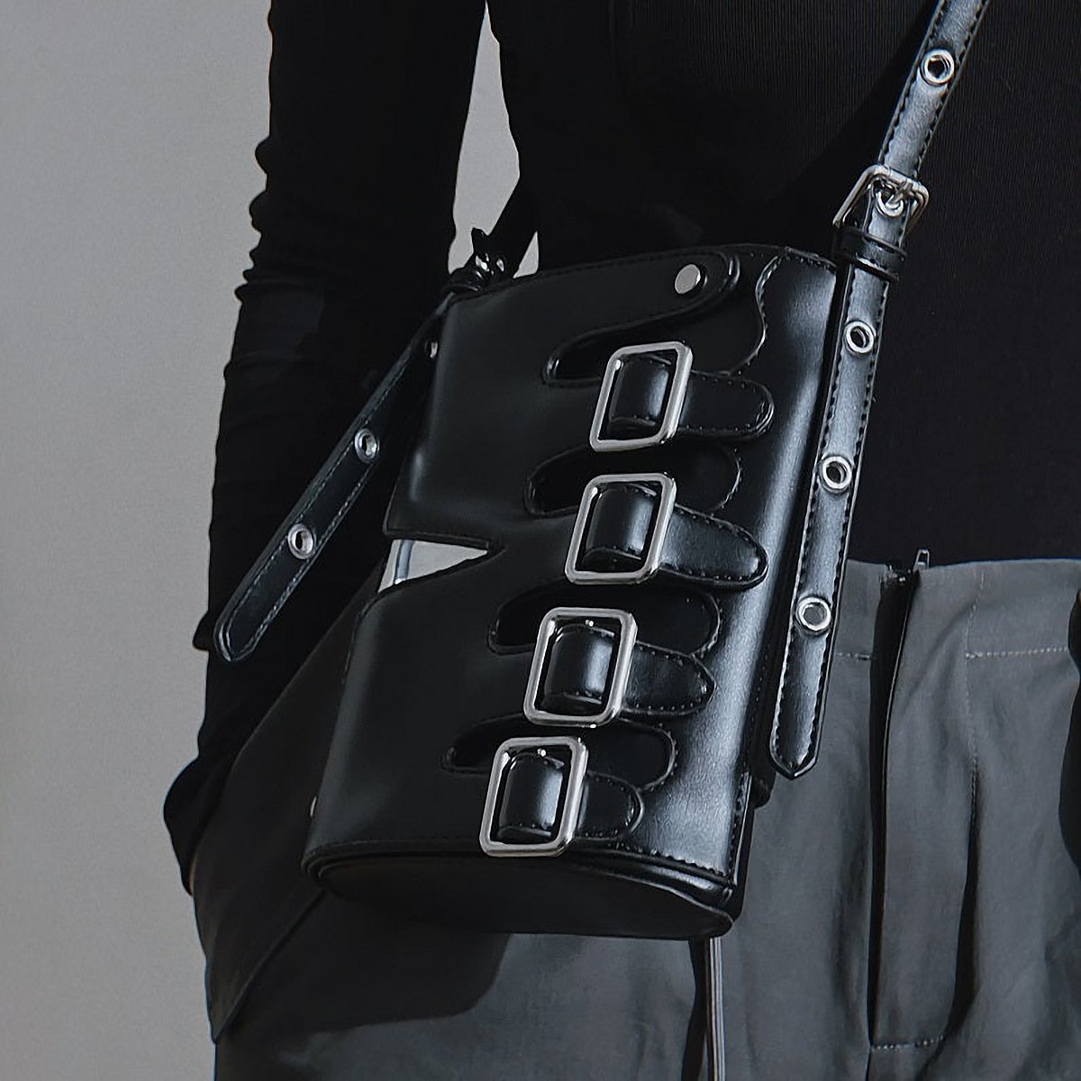 Zadie Star Detail Crossbody Bucket Bag – view 1