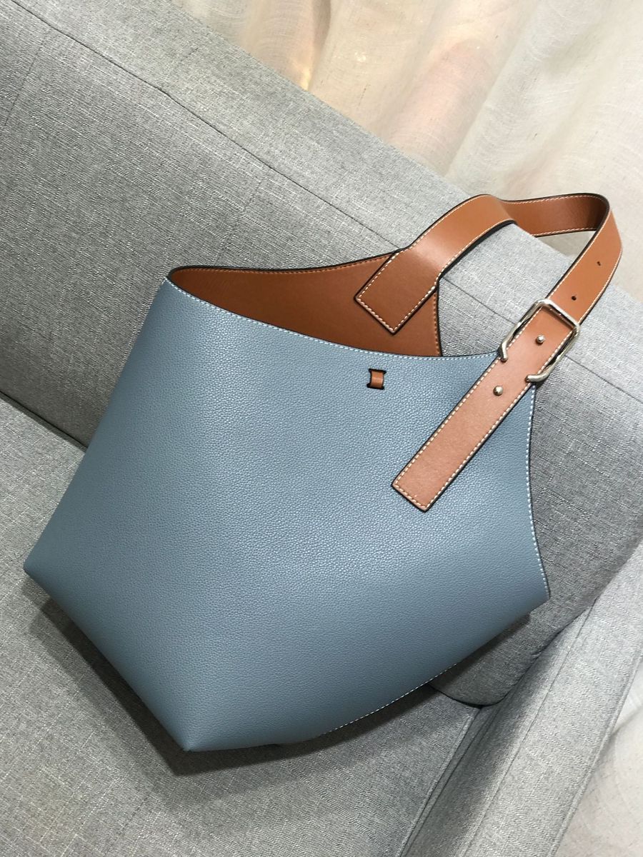 Softline Leather Bucket Crossbody – view 4