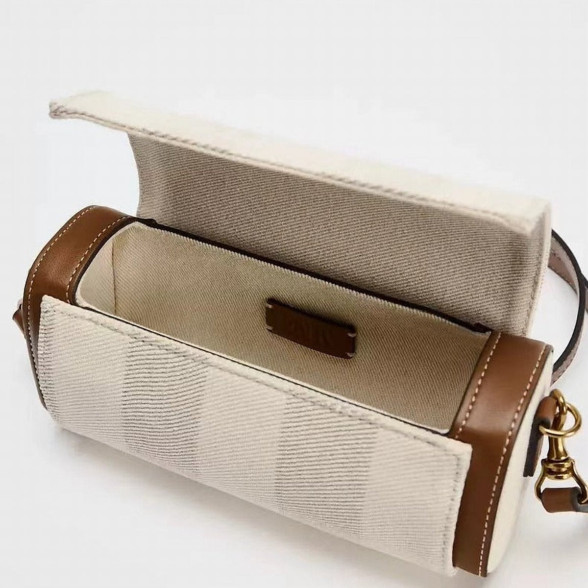 Ines Round Vegan Leather Crossbody Bag – view 7