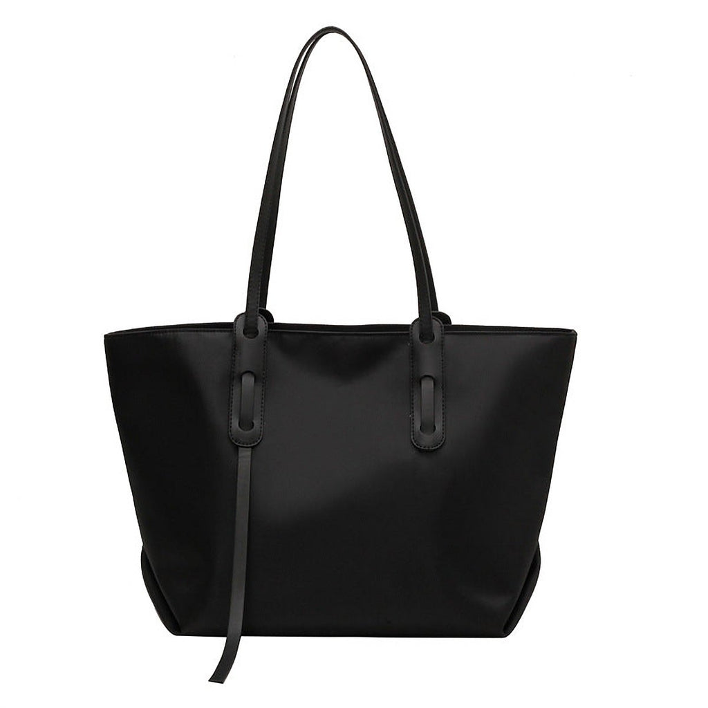 Winslow Nylon Shoulder Bag – view 9