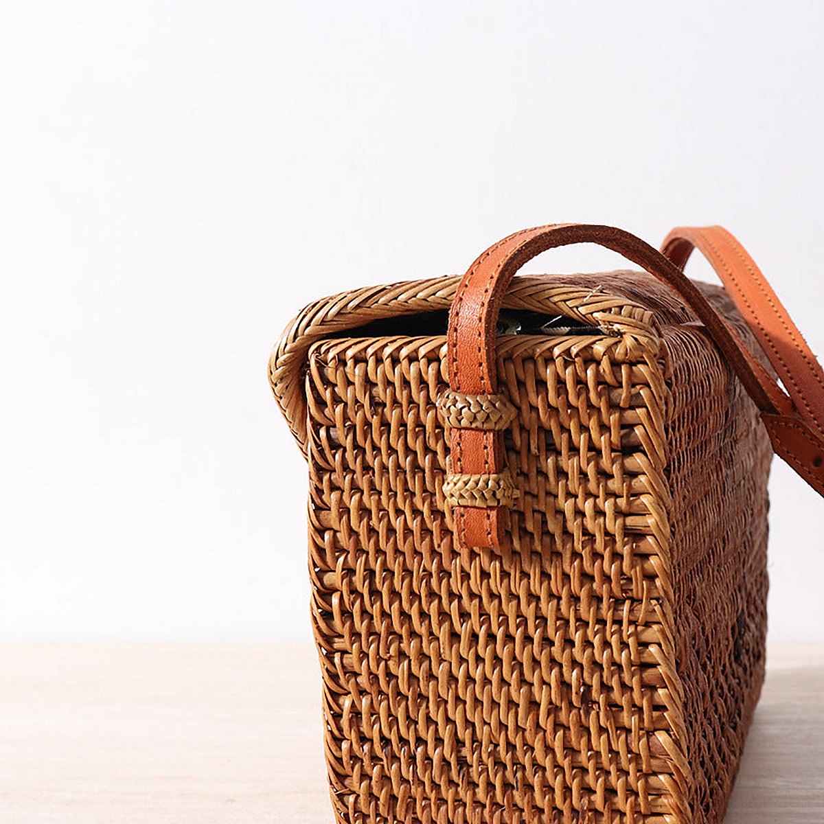 Fleur Embroidered Straw Shoulder Bag – view 5