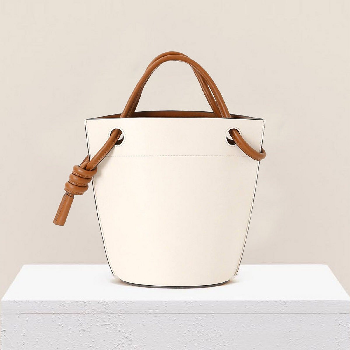 Noemi Knot Vegan Leather Bucket Bag – view 5